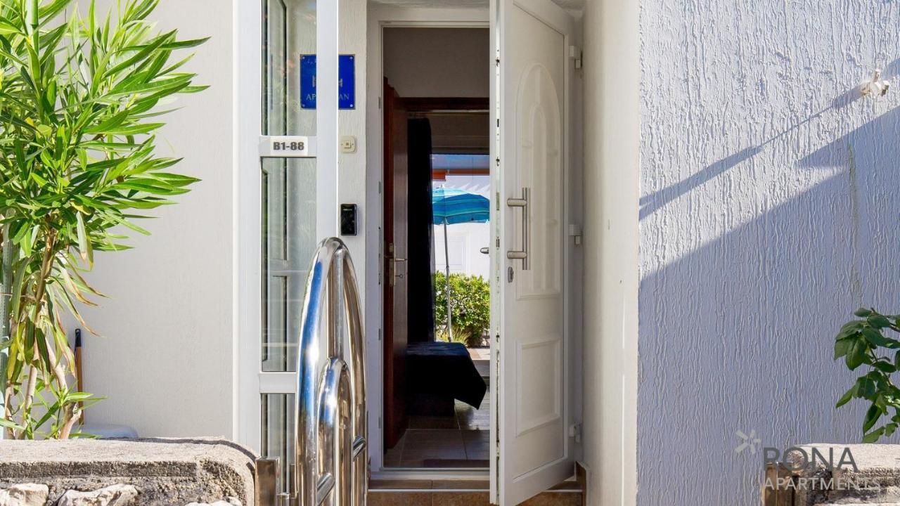 Rona Apartment Aurora Новаля Екстериор снимка